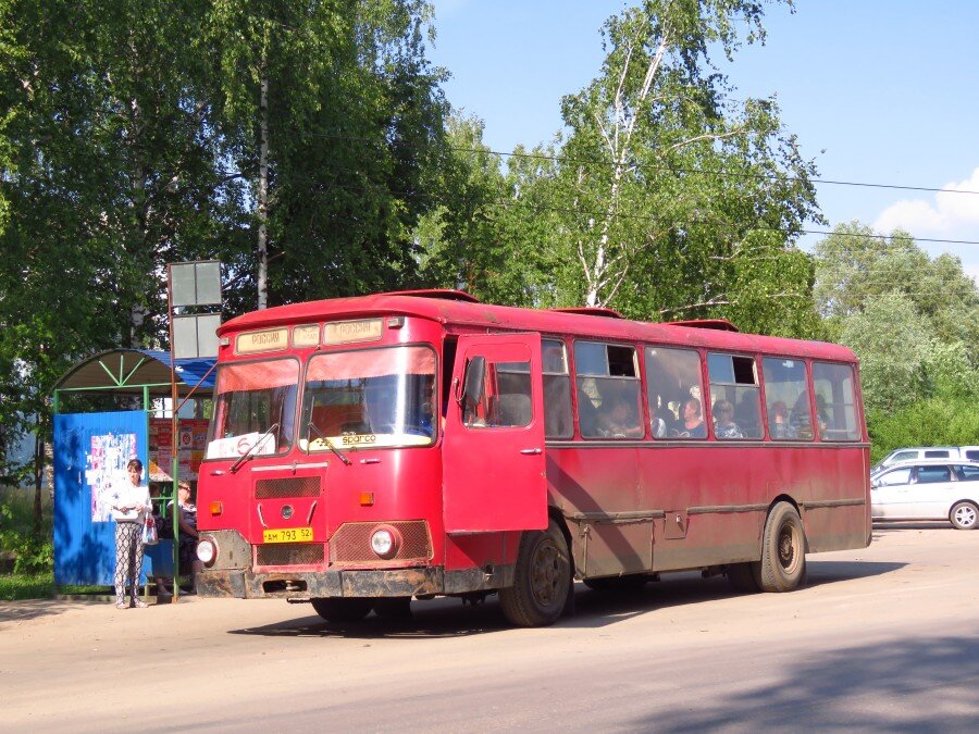 Автобусы переславль. ЛИАЗ 677 1685. Переславль-Залесский автобус ЛИАЗ 677. ЛИАЗ 677 Шахты. ЛИАЗ 677 В Переславле.