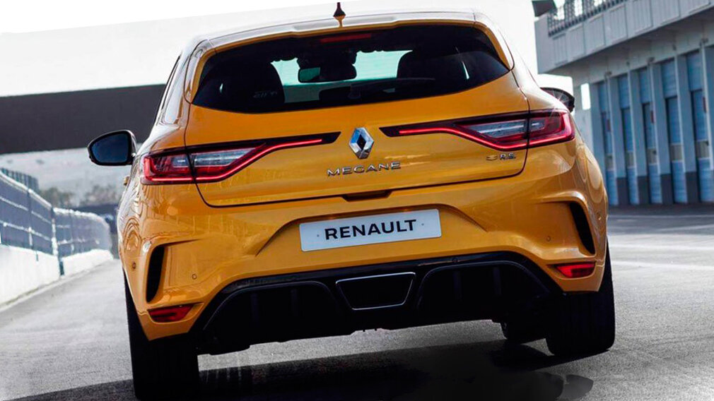 А так, по его мнению, автомобиль должен выглядеть сзади