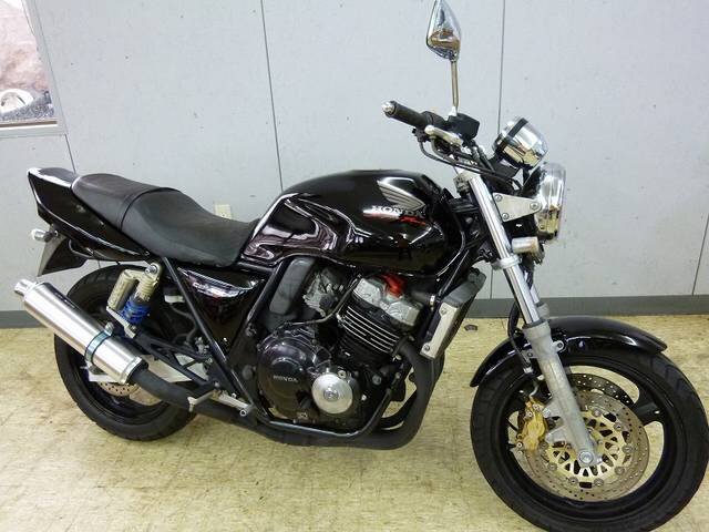 Вот он! Эталон новичка! Невозможно найти, невозможно убить, легко продать. И совсем не важно, что в народе тебя будут называть "чесоточником". Они просто ничего не понимают.