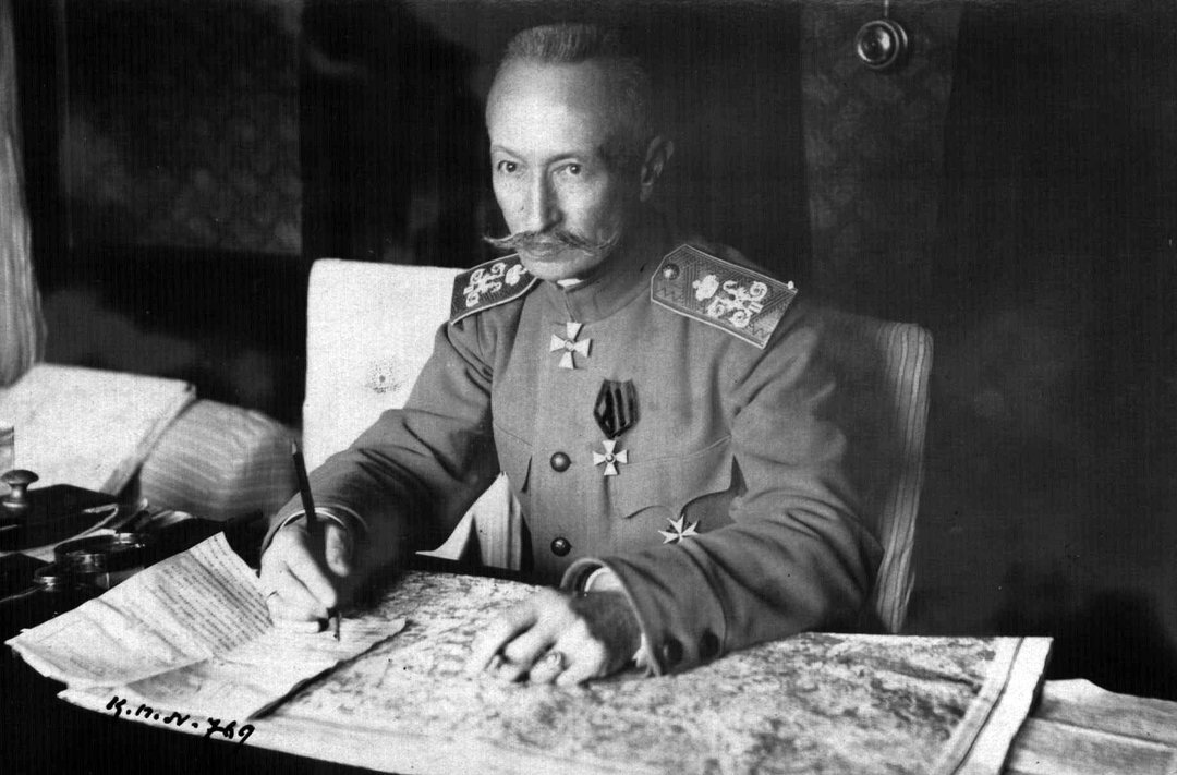 Рисунок 1. Генерал Брусилов  https://ic.pics.livejournal.com/001albina_zvyag/84439110/18265/18265_original.jpg