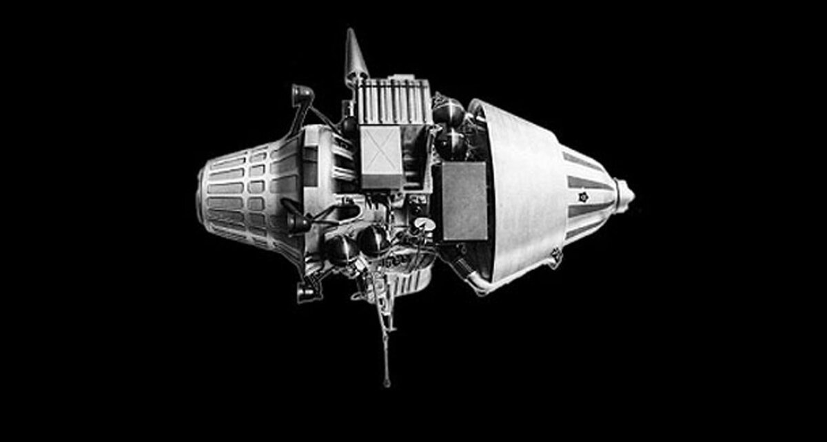 Сигнал луна 10. Луна-10 автоматическая межпланетная станция. Луна-11 автоматическая межпланетная станция. 1966 — АМС «Луна-9». АМС Луна-13.