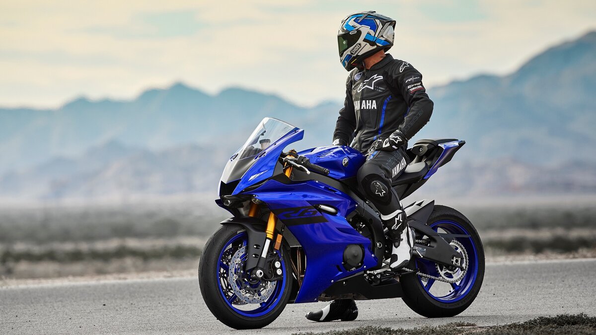 Yamaha r6 байкер