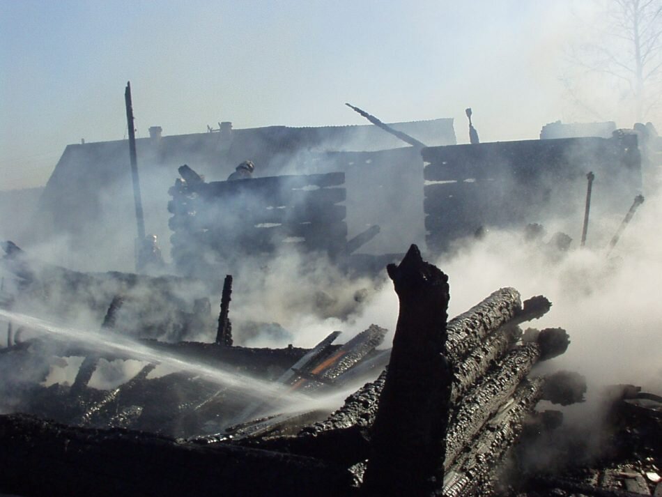 Пожар в поселке Ялгуба, Карелия