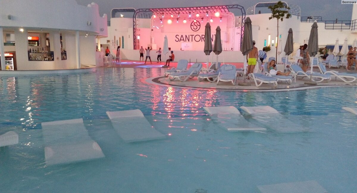 Santorini московская ул 122 тихорецк фото Летняя резиденция Санторини в Краснодаре Давай на Кубань Дзен