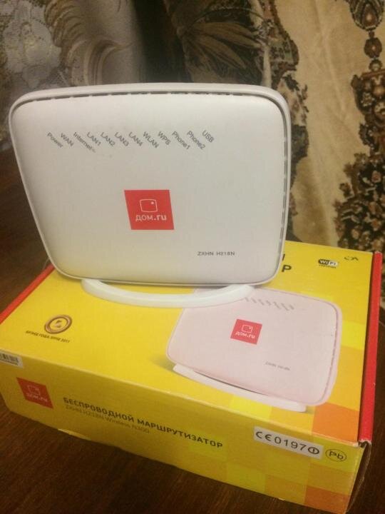 Роутер компании Дом.ру