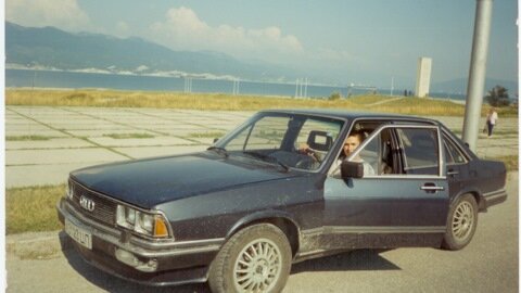 Иномарка девяностых.