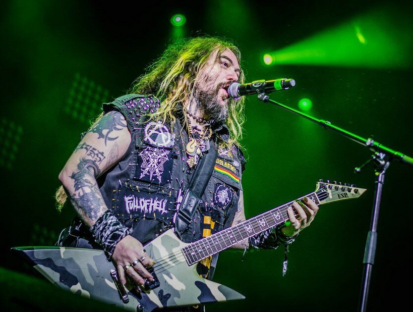 Макс Кавалера на концерте.