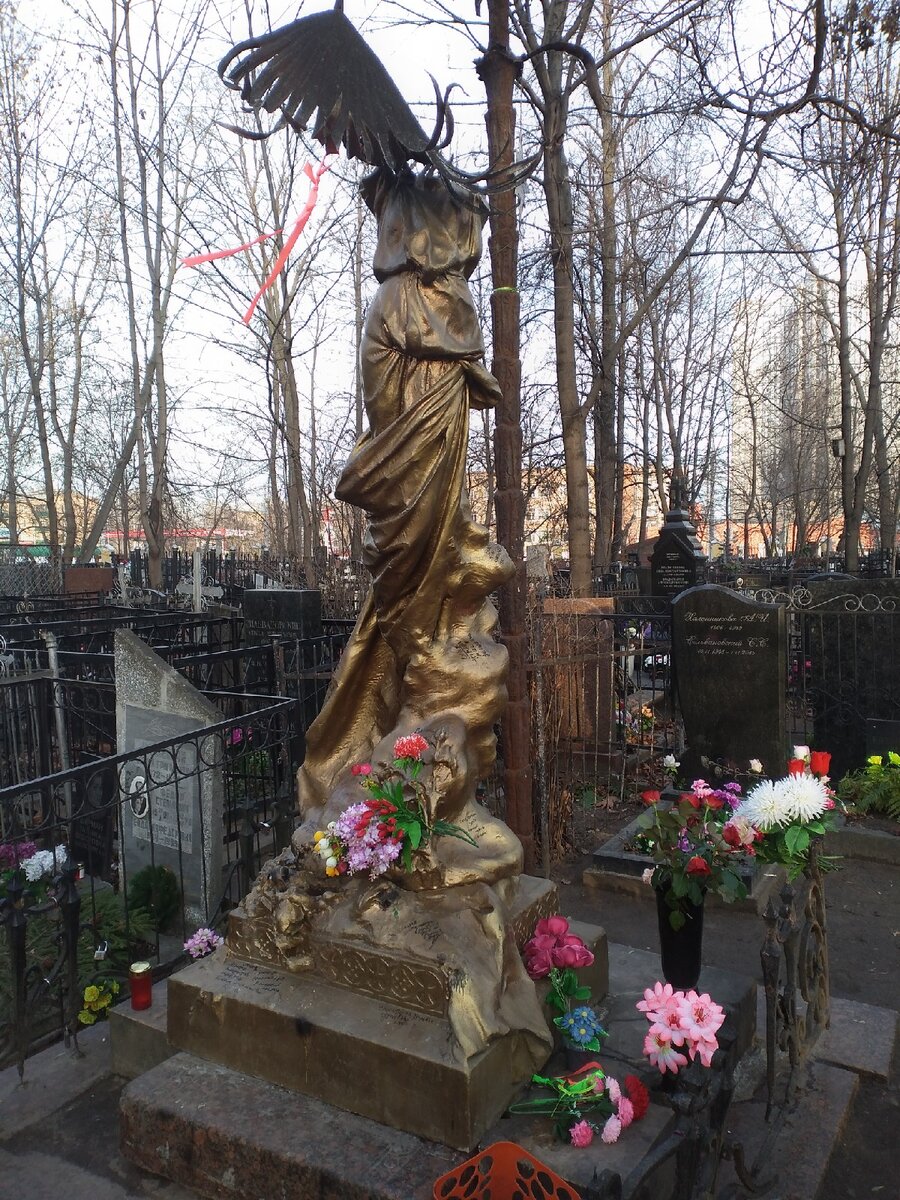 памятник соньки золотой ручки в москве