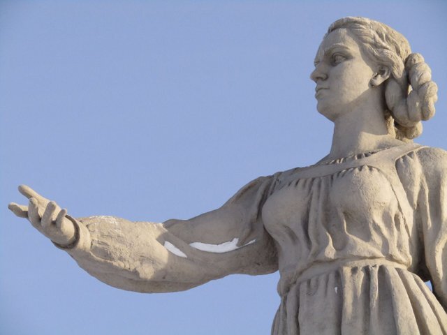 Изваяние Матери-Волги в Рыбинске