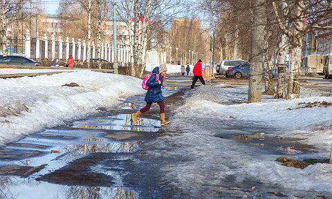 Лужи в феврале