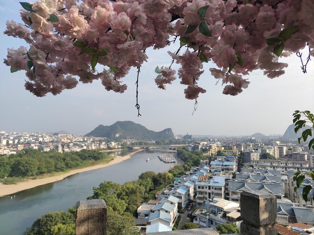 город Гуйлинь, один из обожаемых...