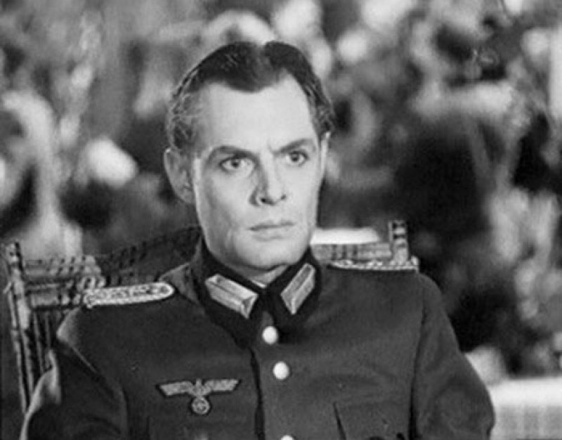 Кадр из фильма «Подвиг разведчика»