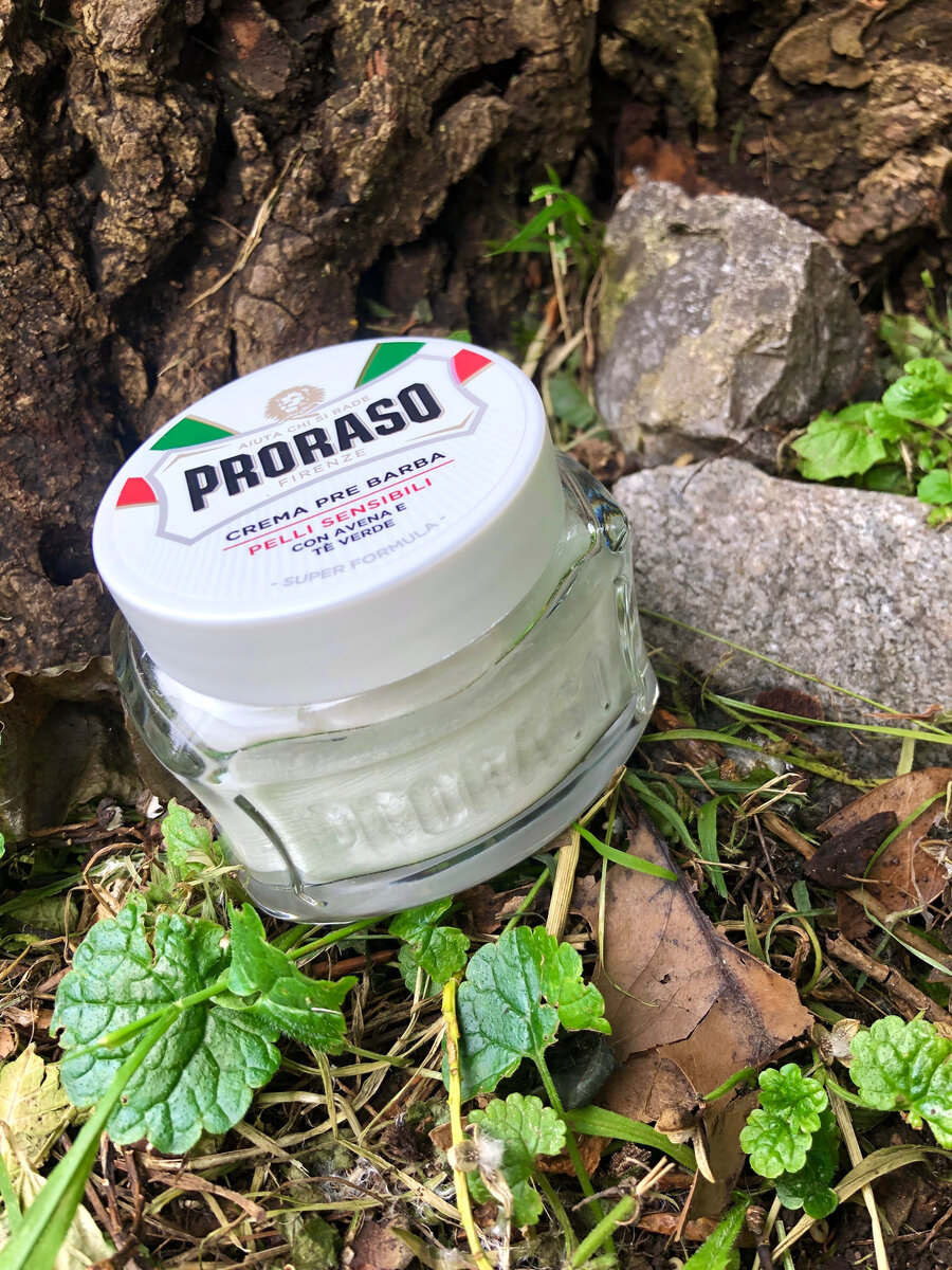 Proraso white для чувствительной кожи.