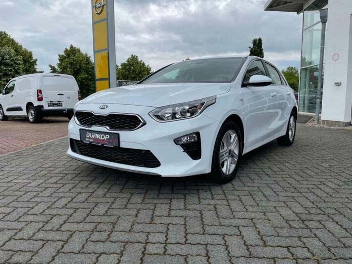 Kia Ceed. Источник иллюстрации - Яндекс.Картинки