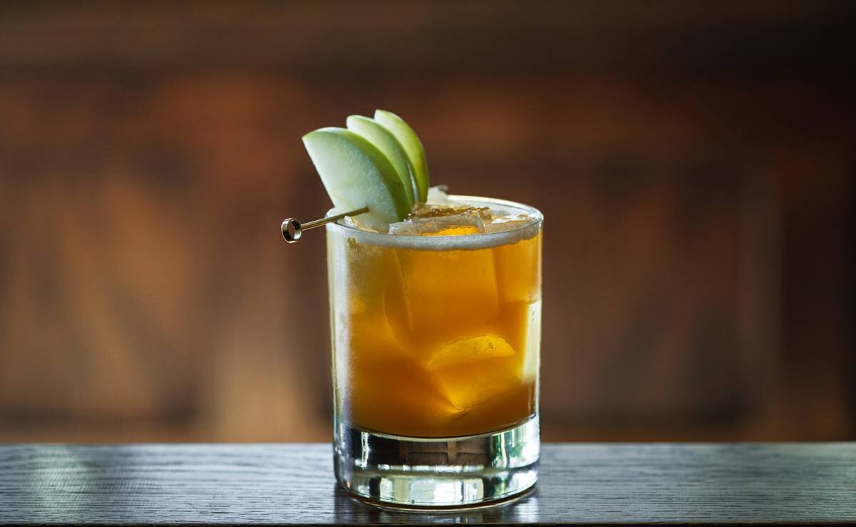 Коктель "Виски с яблочным соком"