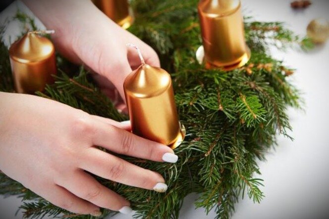 Как сделать рождественский венок своими руками: пошаговая инструкция