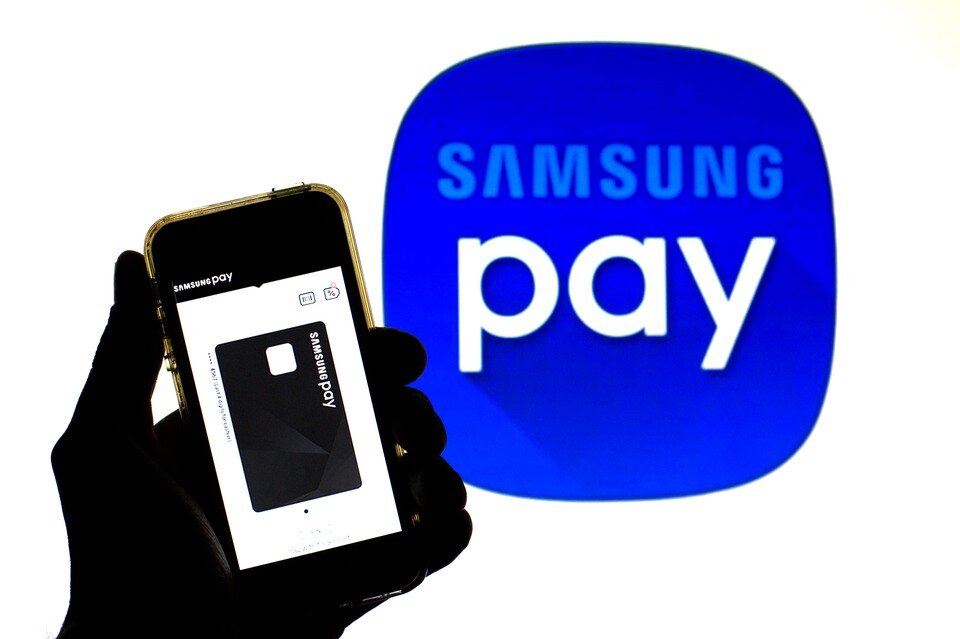     Апелляционный суд отменил запрет на продажу смартфонов с Samsung Pay в России  GLOBAL LOOK PRESS