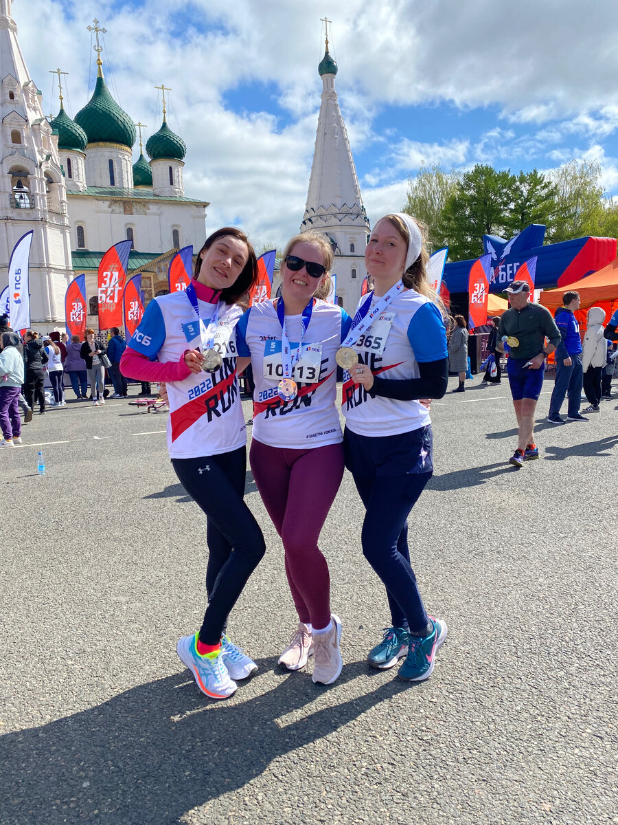 Девочки после финиша на 5 км