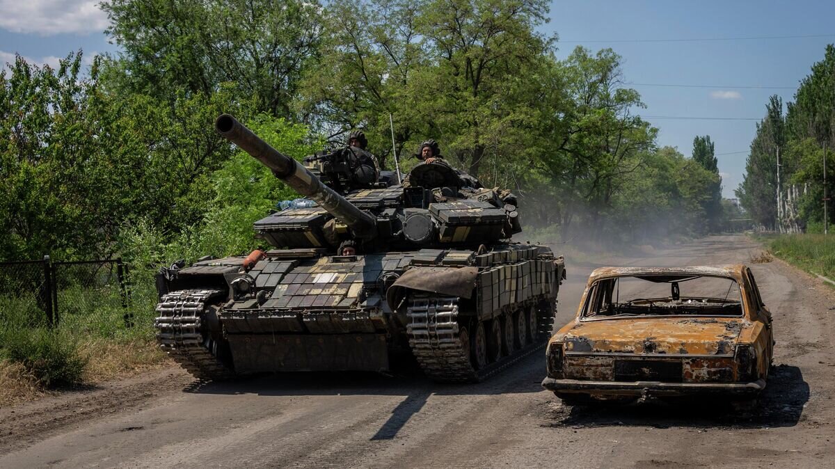    Украинские военные в Донбассе© AP Photo / Bernat Armangue