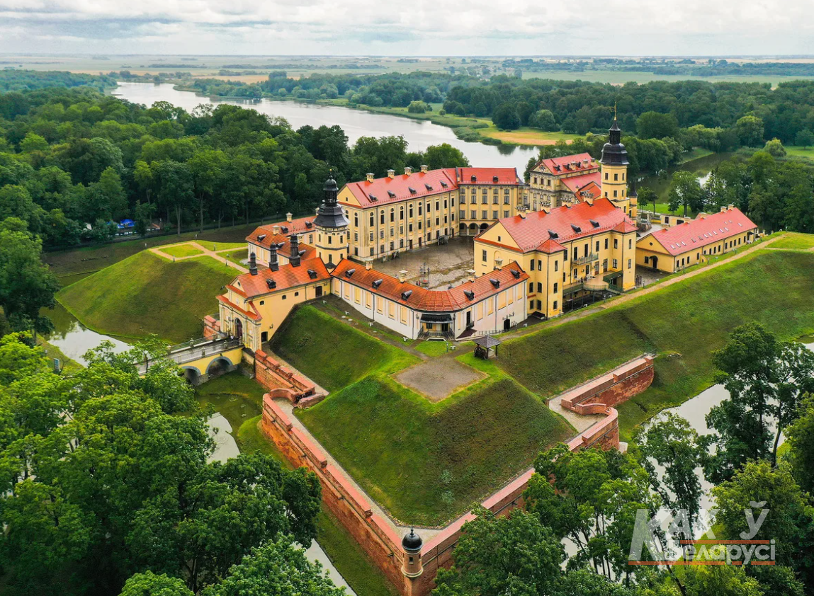 Несвижский замок в белоруссии фото