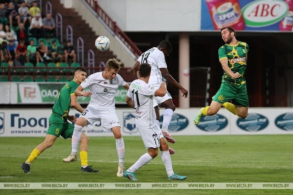    «Гомель» вничью сыграл с «Неманом». Фото: БелТА.