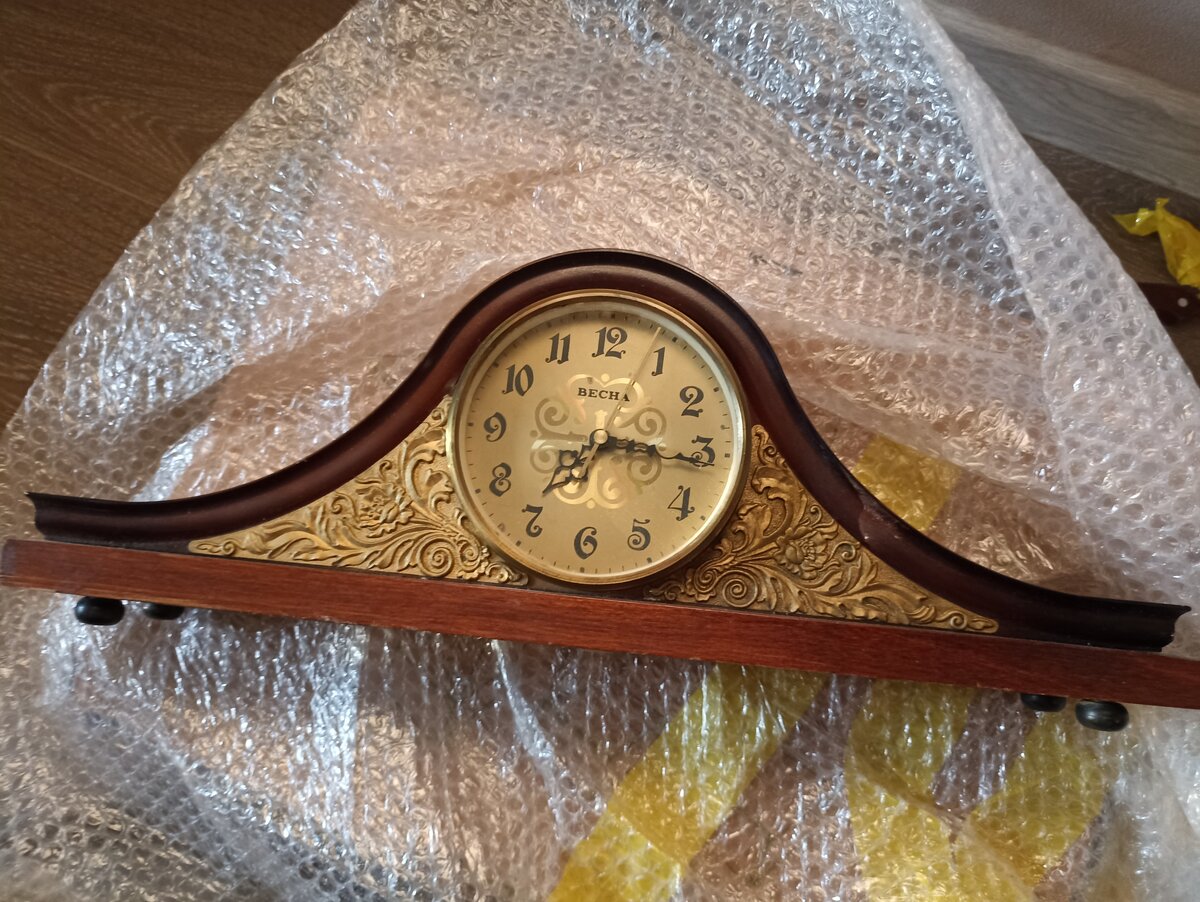 Вот такие часы я получила )