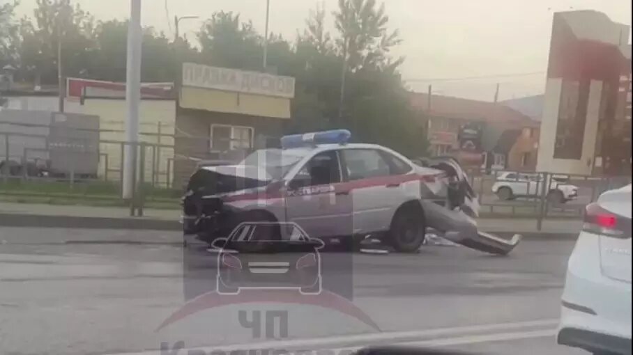     В Росгвардии прокомментировала ночное ДТП, в котором погиб их сотрудник.