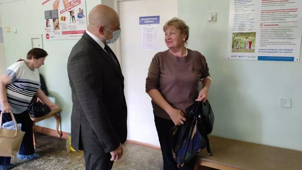     Новый и. о. министра здравоохранения Удмуртии Сергей Багин 27 сентября проверил работу ГКБ №6 в Ижевске и увидел отсутствие очередей. О результатах проверки Багин рассказал в видеозаписи на своих страницах в соцсетях.