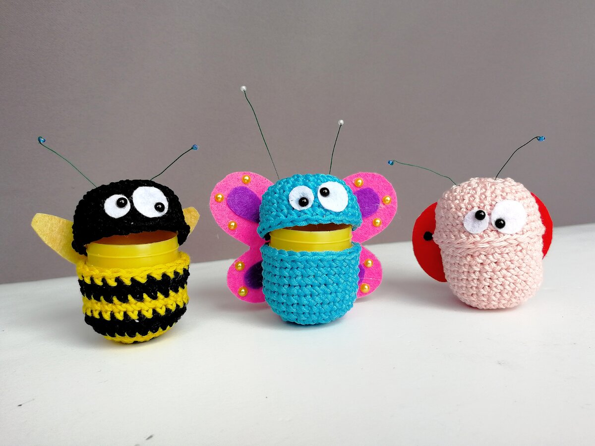 поделки из киндер сюрприза. поделки из яиц от киндера. как сделать игрушку сюрприз. хлопушки на новый год. поделки из киндер сюрприза.