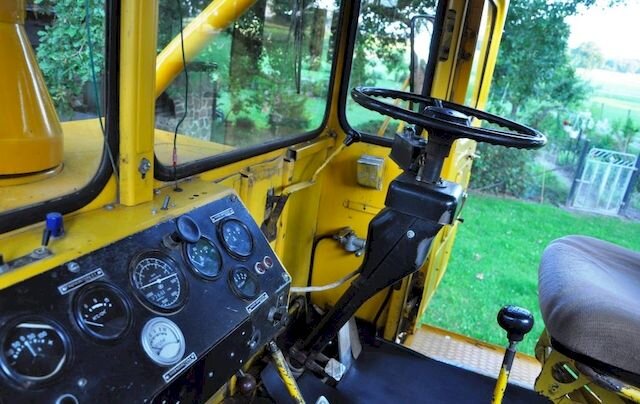 Кабина трактора Кировец