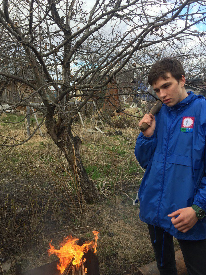 Это я прошедшим летом неделю выживал без запасов на даче, питался рыбой, которую ловил и  зеленью...