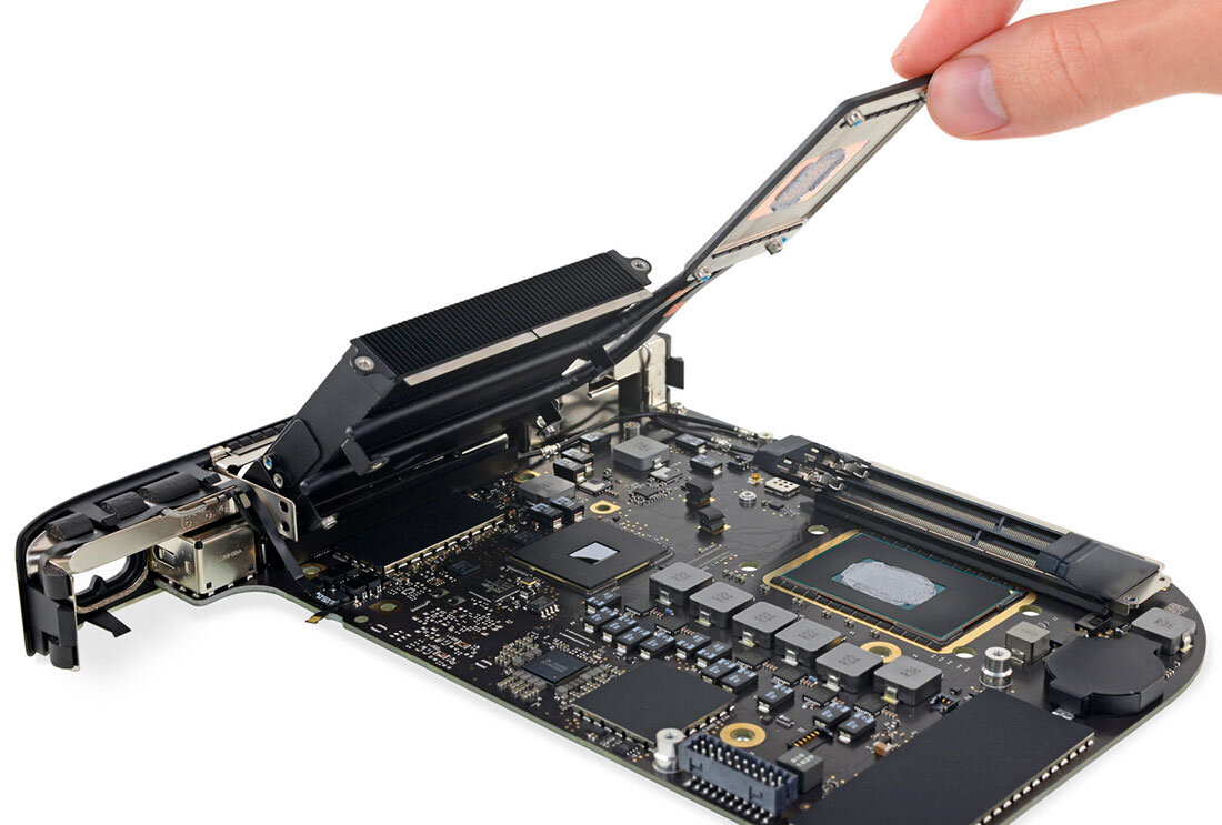 Mac mini разборка. Mac mini ssd. mac mini 2018 ssd upgrade. mac mini 2018 порты. mac mini 2018 разъемы.