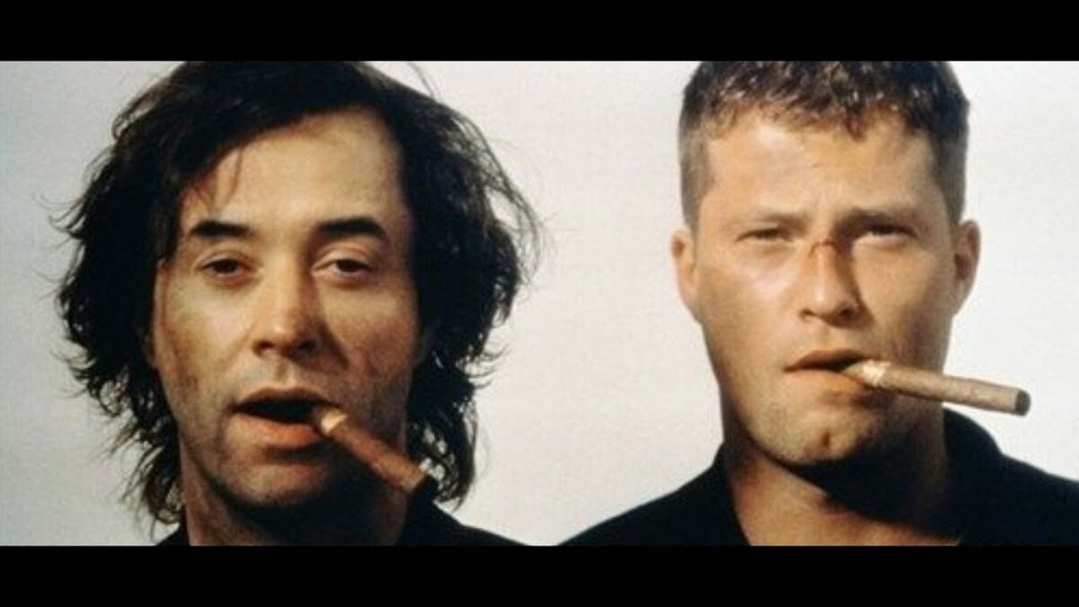 ―А ты? Что ты им скажешь? Ведь ты ни разу не был на море. Там, наверху, окрестят тебя лохом. ―Что же теперь поделаешь?