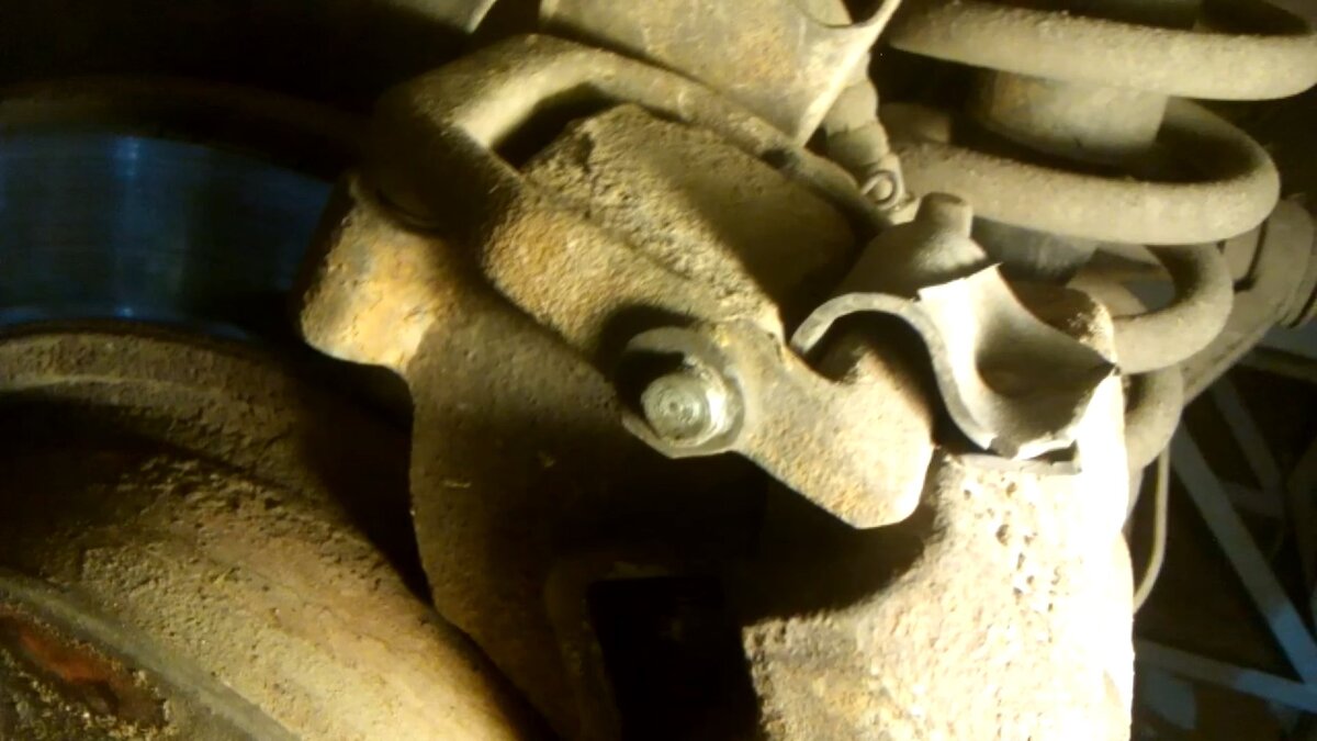 Стучат тормозные колодки? Способы устранения на ШНиве и Ниве ...