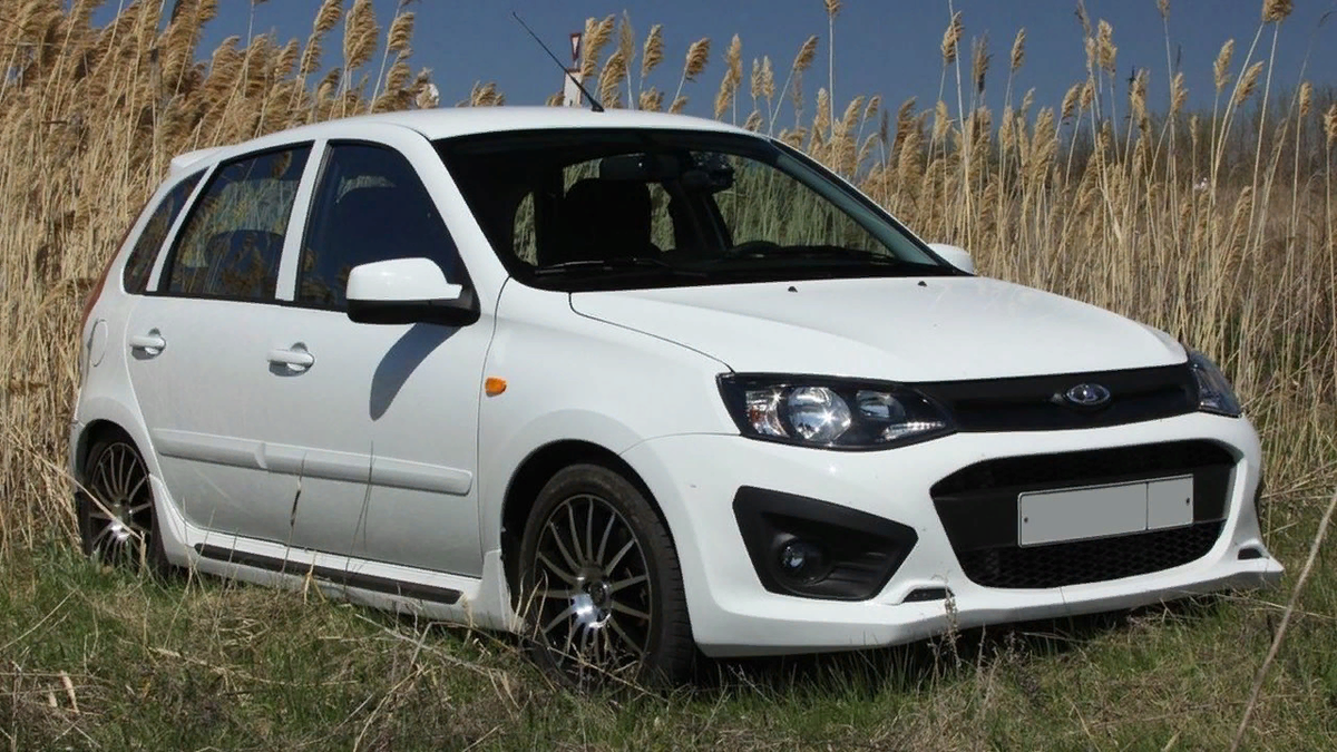 Спортивный автомобиль от АвтоВАЗа, который в данный момент не единственный спортивный в линейке компании. Это Лада Калина Спорт 2, который в России получил относительно хорошую популярность.