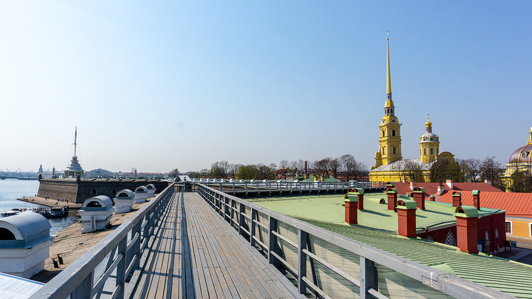 Крыши Санкт Петербурга с Петропавловской