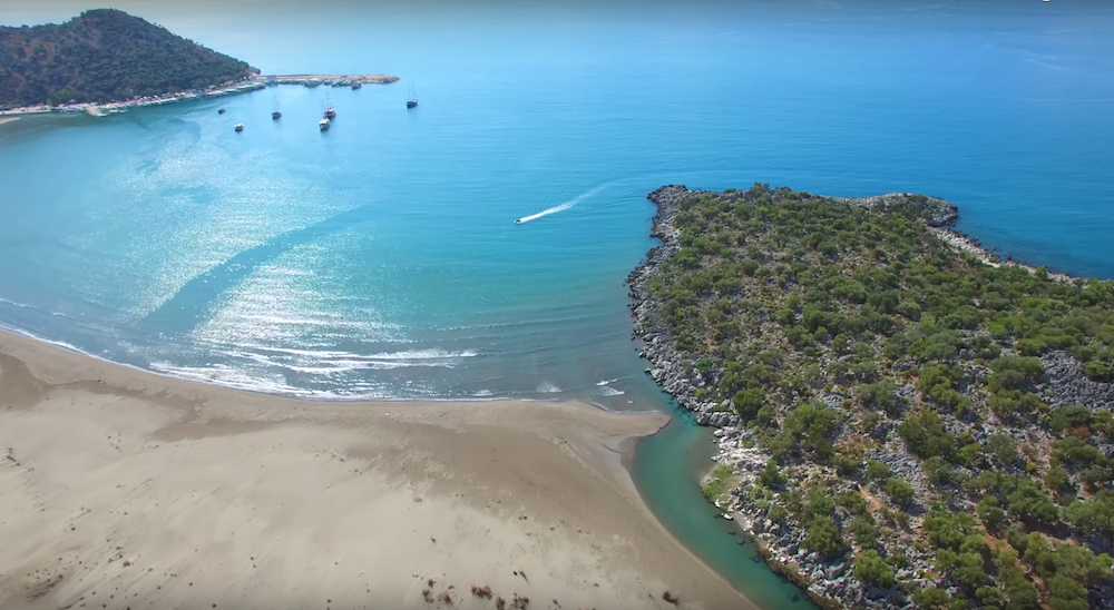 Где отдохнуть в начале июня на море. Июнь море. Анталийское море. Анталья в июне. Море в Турции в июне.