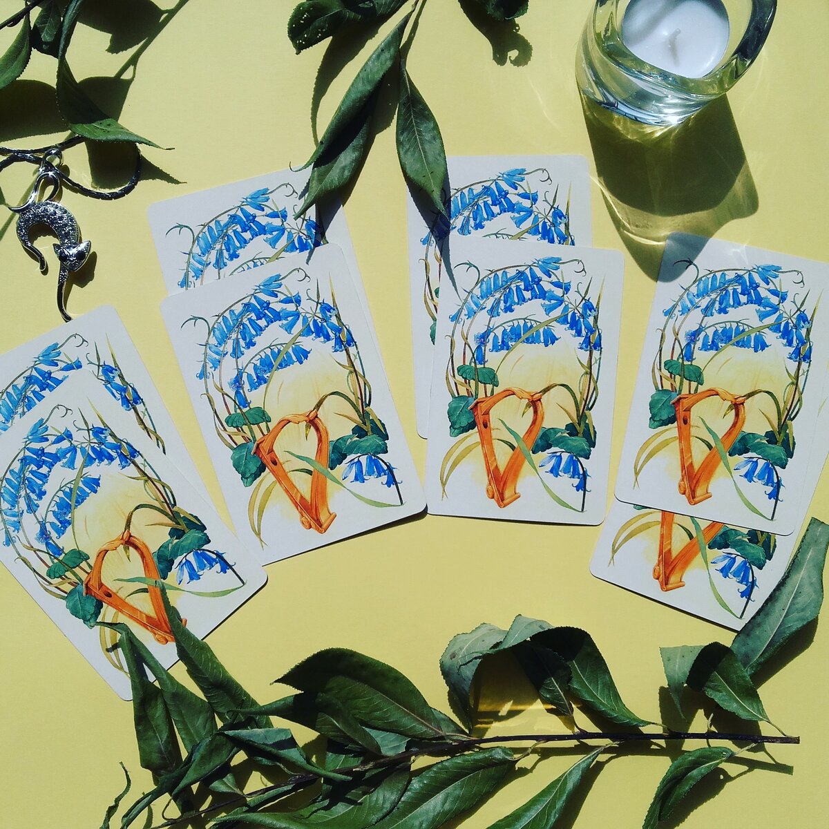 четыре варианта по две карты, нумерация слева направо