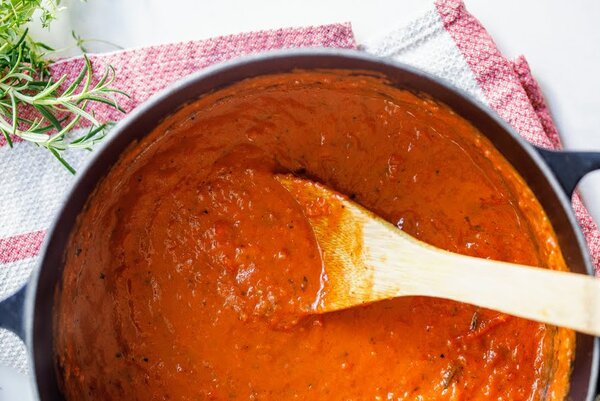 Как приготовить легкий жареный томатный соус. Мой рецепт