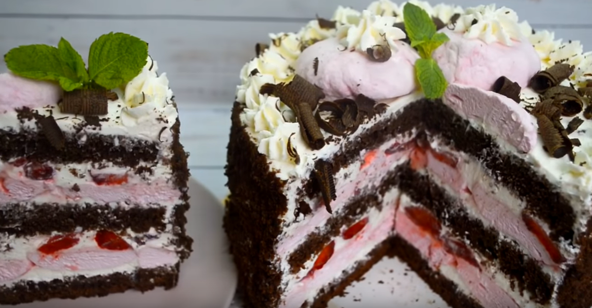 Торт из зефира с клубникой без выпечки рецепт фото пошагово и видео
