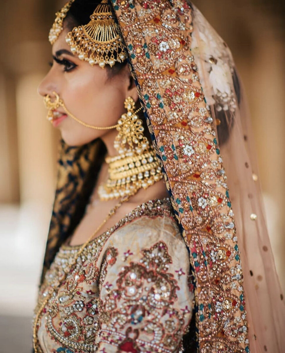 Традиционные свадебные украшения. Источник фото: instagram.com