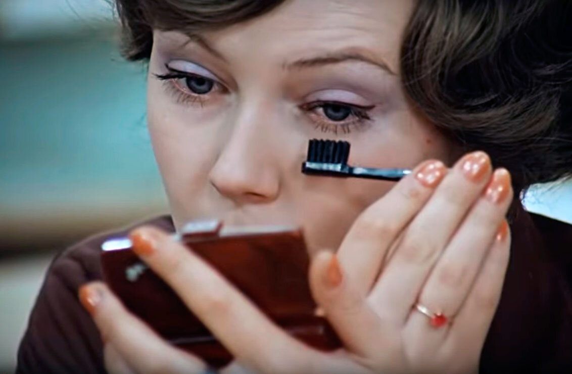 Кадр из фильма "Служебный роман"