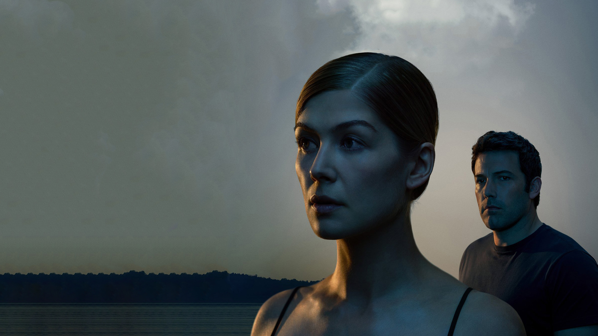 Исчезнувшая gone girl 2014. Исчезнувшая (2014) / Дэвид Финчер. Исчезнувшая фильм 2014 кадры. Исчезнувшая фильм 2014 Постер.