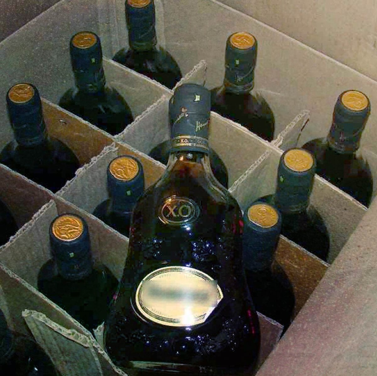 Примерно такую коробку дарили  за экзамены