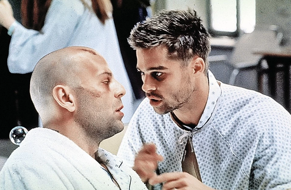 Источник изображения: кадр из х/ф "12 обезьян"