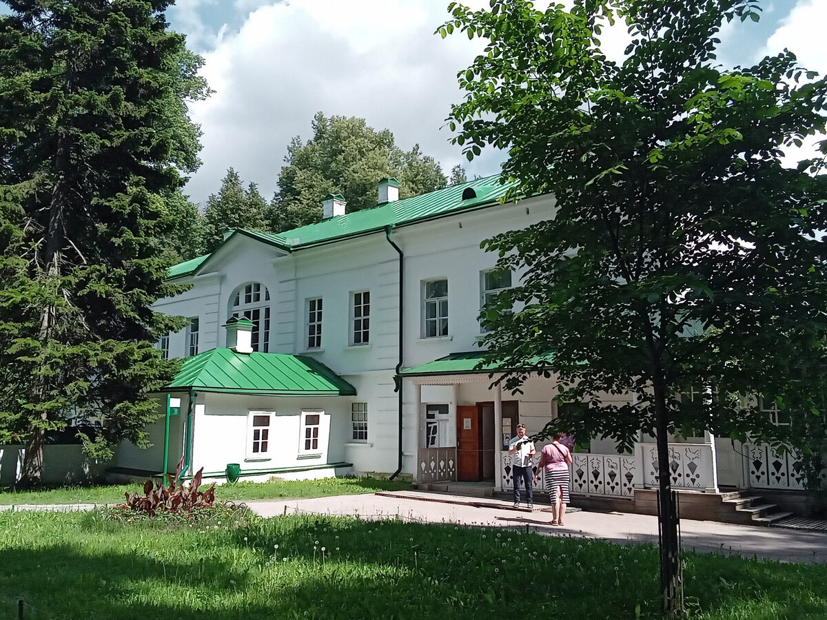 Н. Усадьба льва николаевича толстого ясная поляна. Усадьба лопухиных на пречистенке. Толстого, москва. Музей толстого город.
