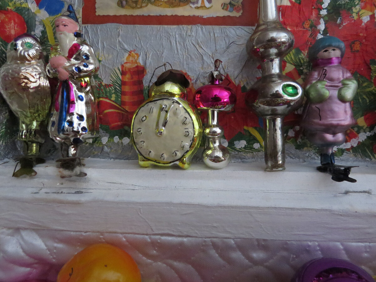 Есть достаточно старые - послевоенные