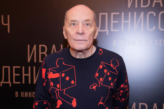     77-летний актёр Александр Филиппенко экстренно госпитализирован с коронавирусом