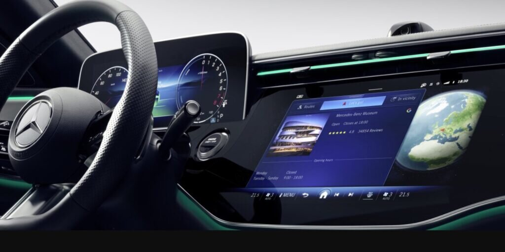    Mercedes-Benz Лариса Максимычева