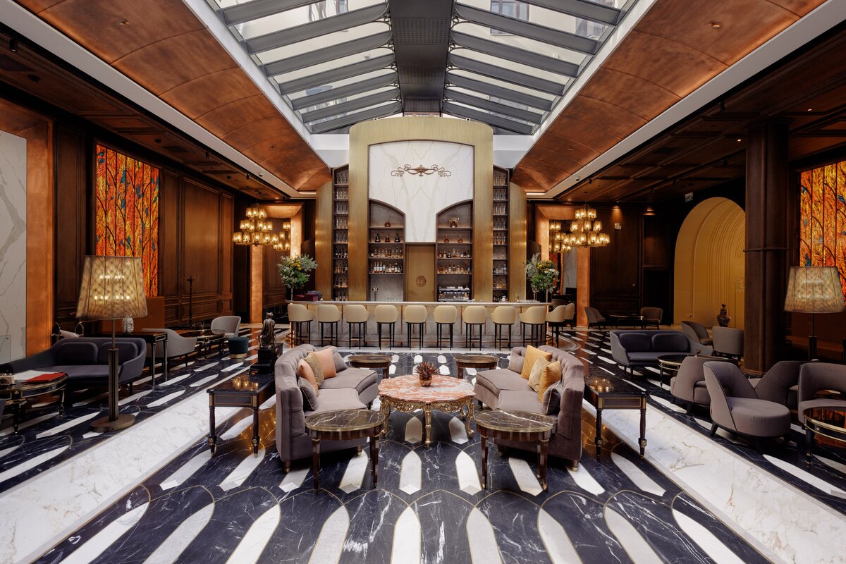     Возвращение «Шаляпина»: легендарный бар открылся после реновации